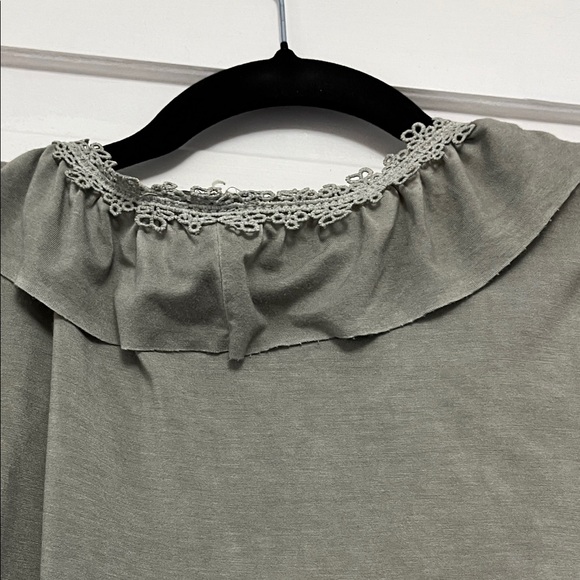 POL Olive Ruffled Open-Front Vest - Picture 5 of 7